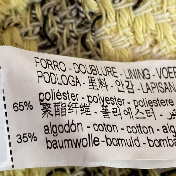 NWT. Zara Yellow Textured Frayed Crop Strappy Top with Buttons. Size L. - Picture 8 of 10